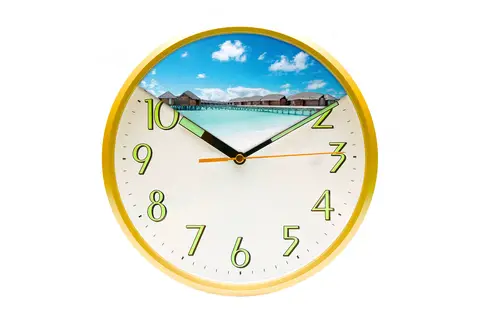 © Lipskiy | Dreamstime.com - <a href="http://www.dreamstime.com/stock-photo-time-vacation-clock-white-background-image49837821#res2965056">Time Of Vacation Photo</a>